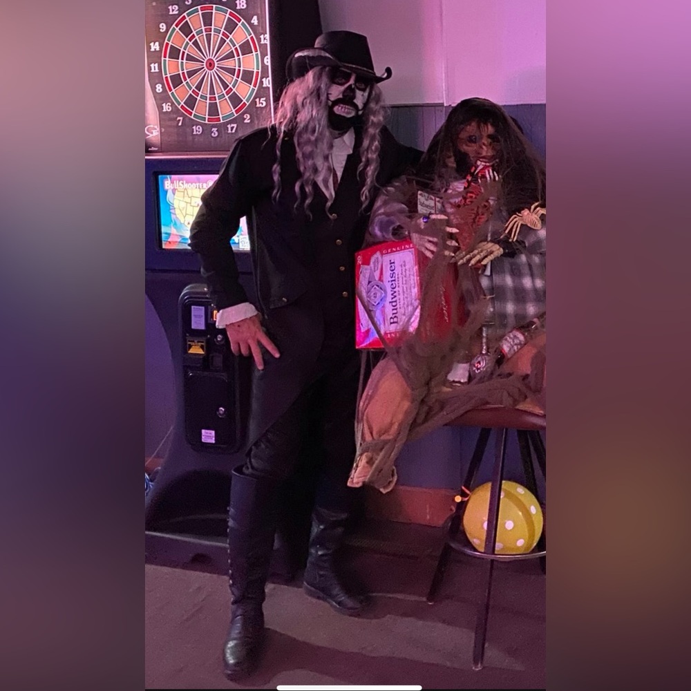 Men’s Halloween costume